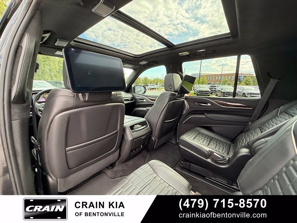 2023 Cadillac Escalade Sport Platinum Onyx - 4WD / PANORAMIC SUNROOF / CLEAN CARFAX