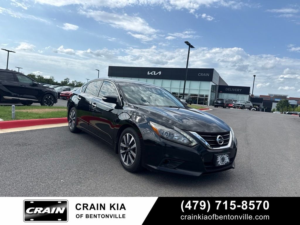 2017 Nissan Altima 2.5 SL - CLEAN CARFAX