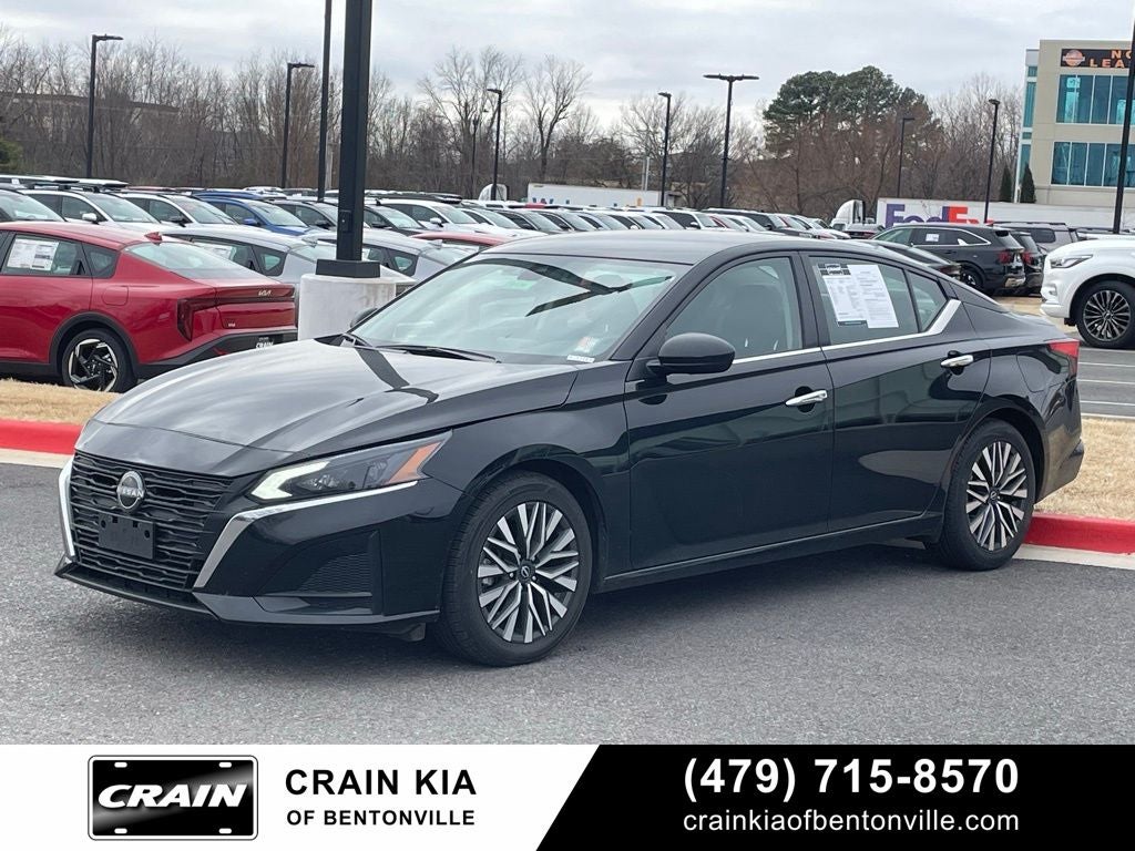 2024 Nissan Altima 2.5 SV - CLEAN CARFAX / ONE OWNER