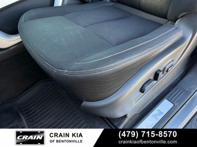 2019 Nissan Titan XD SV - 4WD / CLEAN CARFAX / ONE OWNER