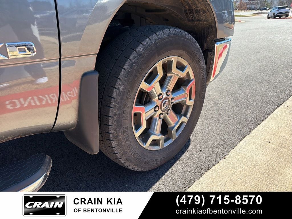 2019 Nissan Titan XD SV - 4WD / CLEAN CARFAX / ONE OWNER