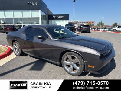 2013 Dodge Challenger SXT - CLEAN CARFAX HISTORY