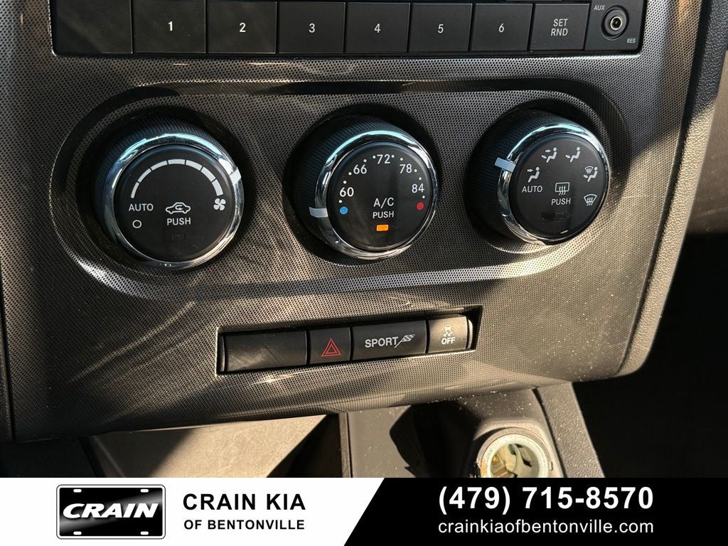 2013 Dodge Challenger SXT - CLEAN CARFAX HISTORY