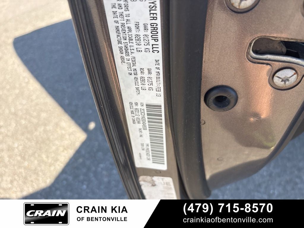 2013 Dodge Challenger SXT - CLEAN CARFAX HISTORY