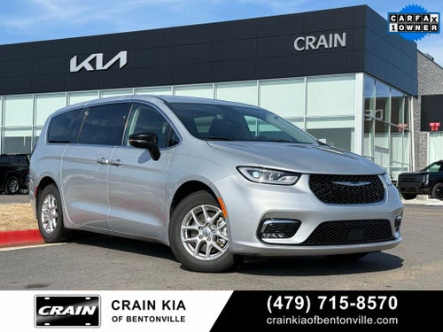 2024 Chrysler Pacifica Touring L - CLEAN CARFAX / ONE OWNER