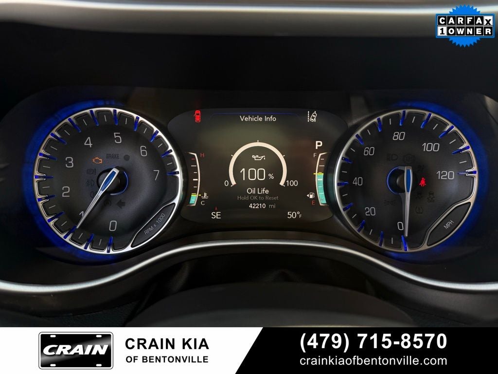 2024 Chrysler Pacifica Touring L - CLEAN CARFAX / ONE OWNER