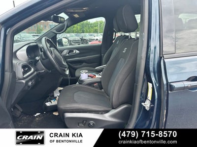 2021 Chrysler Pacifica Touring - CARFAX ONE OWNER