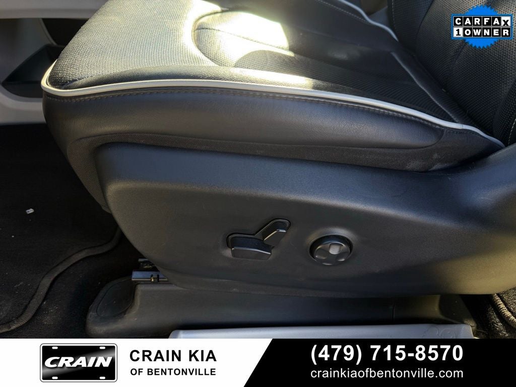 2023 Chrysler Pacifica Limited - PANORAMIC SUNROOF / CARFAX ONE OWNER