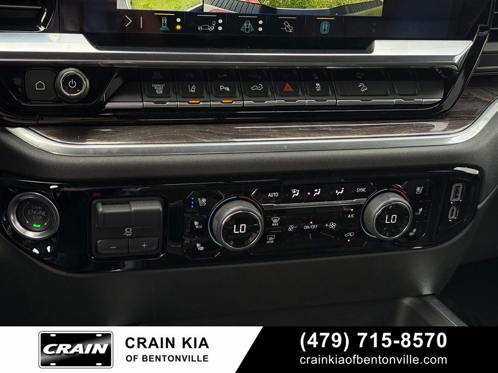 2025 Chevrolet Silverado 2500HD LTZ - 4WD / CLEAN CARFAX / ONE OWNER
