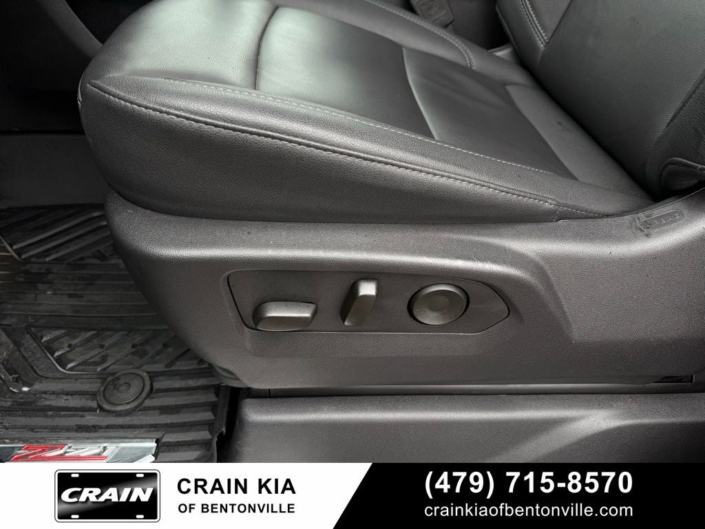 2025 Chevrolet Silverado 1500 RST - 4WD / CLEAN CARFAX / ONE OWNER