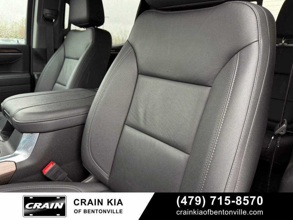 2025 Chevrolet Silverado 1500 RST - 4WD / CLEAN CARFAX / ONE OWNER