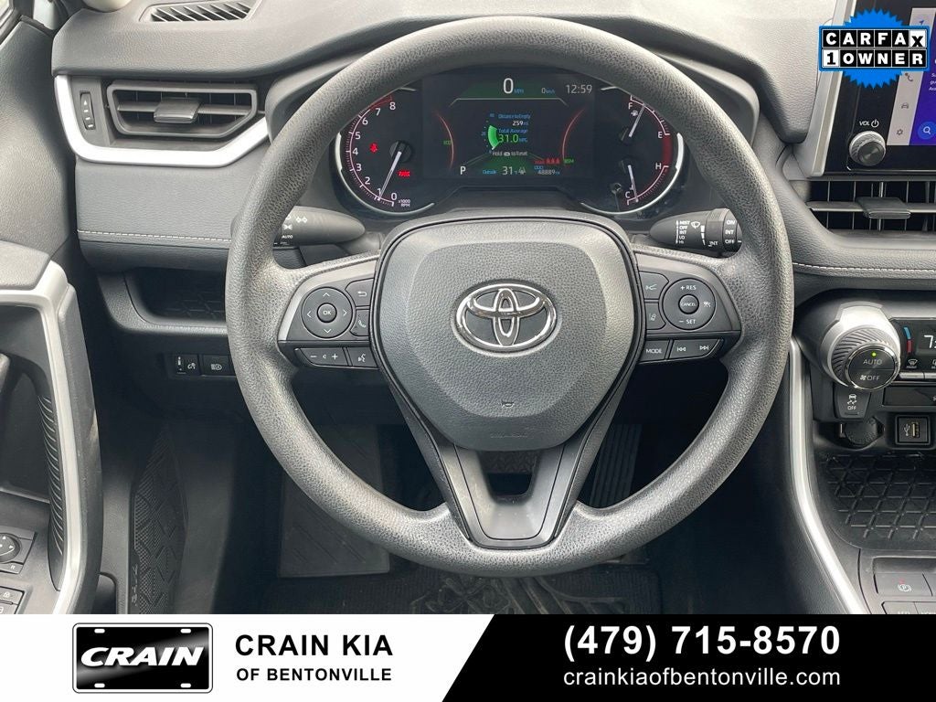 2024 Toyota RAV4 XLE - CLEAN CARFAX / ONE OWNER