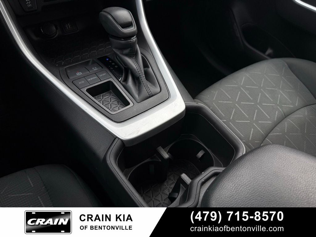 2024 Toyota RAV4 XLE - CARFAX ONE OWNER