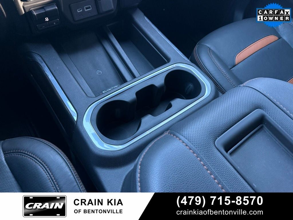 2021 GMC Sierra 1500 AT4 - 4WD / CLEAN CARFAX / ONE OWNER