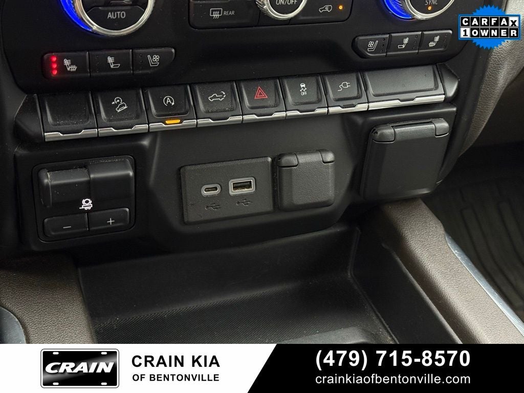 2021 GMC Sierra 1500 SLT - 4WD / CARFAX ONE OWNER