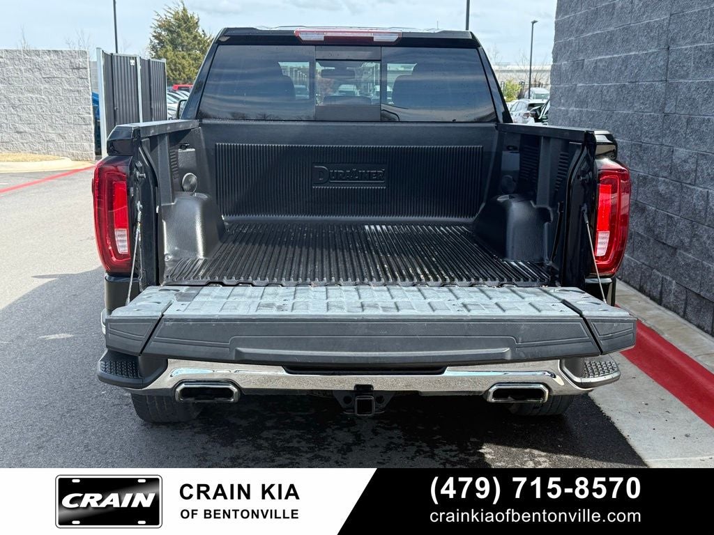 2021 GMC Sierra 1500 SLT - 4WD / CLEAN CARFAX HISTORY