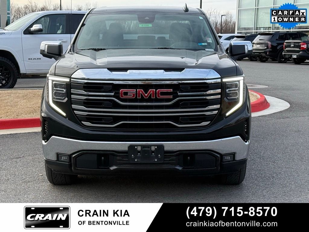 2023 GMC Sierra 1500 SLT - 4WD / CARFAX ONE OWNER