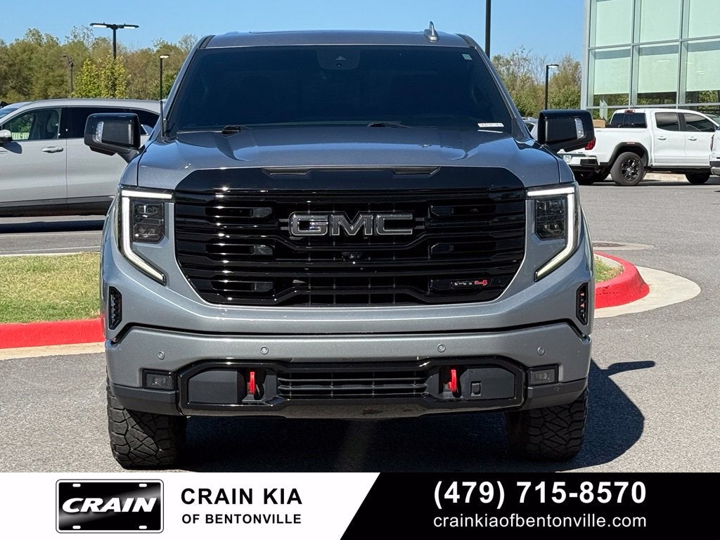 2024 GMC Sierra 1500 AT4 - 4WD / SUNROOF / CLEAN CARFAX
