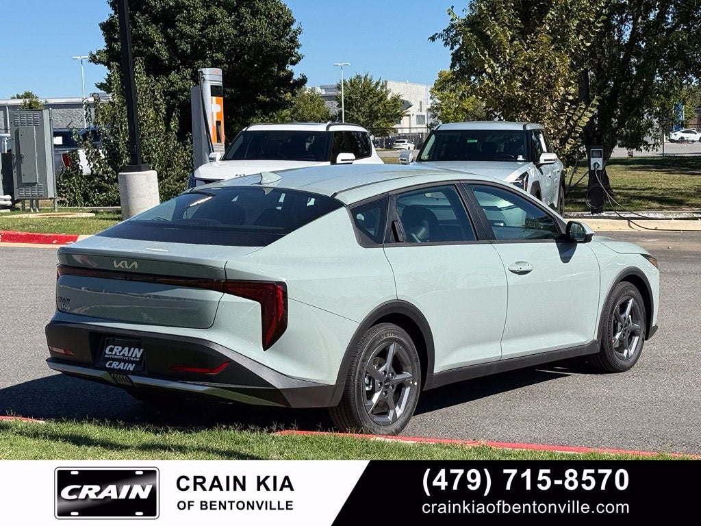 2026 Kia K4 LXS