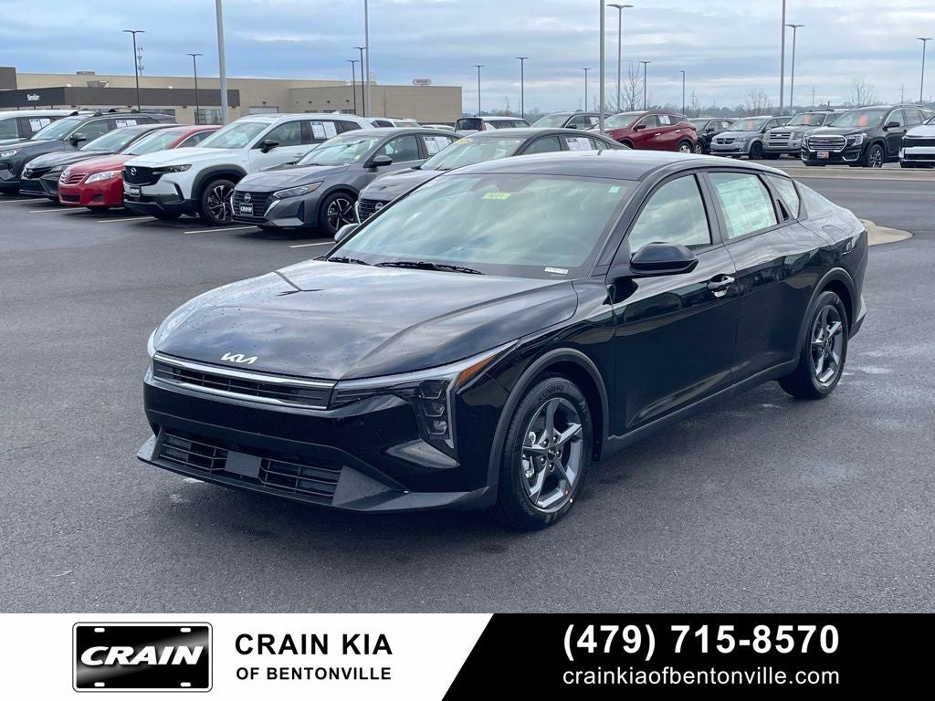 2026 Kia K4 LXS