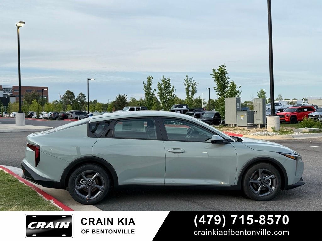 2026 Kia K4 LXS
