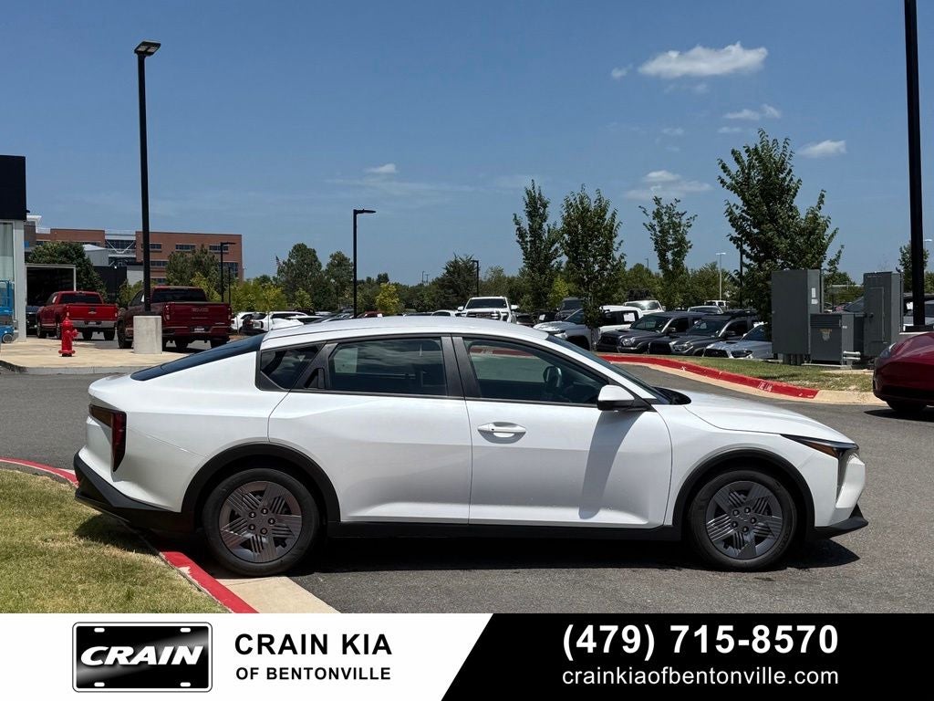 2026 Kia K4 LX