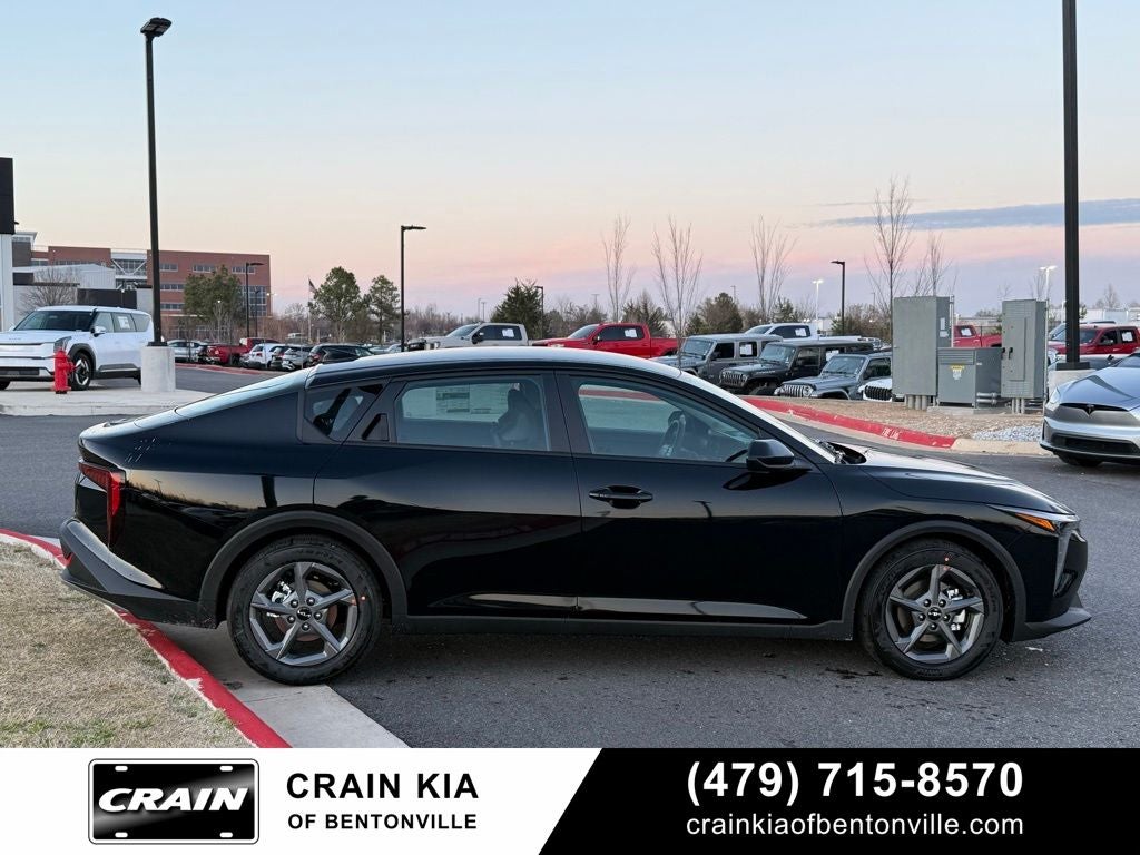 2026 Kia K4 LXS