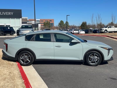 2026 Kia K4 EX