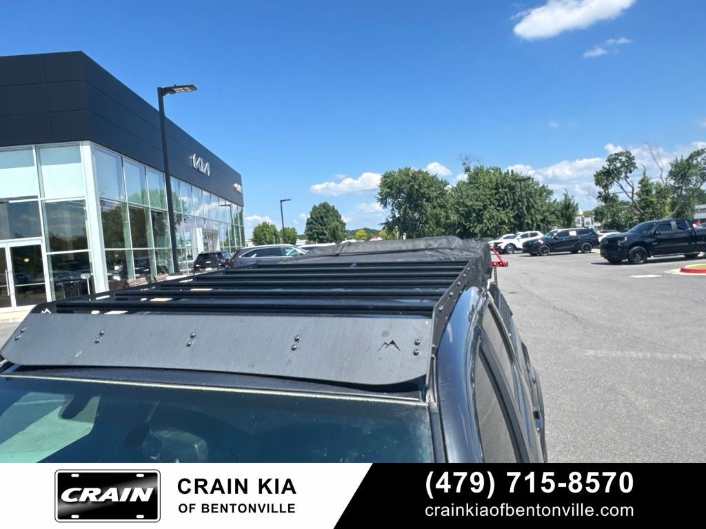 2017 Toyota Tacoma TRD Sport V6 - 4WD / CLEAN CARFAX / LIFTED!