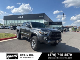 2017 Toyota Tacoma Limited - 4WD / SUNROOF / LIFTED!