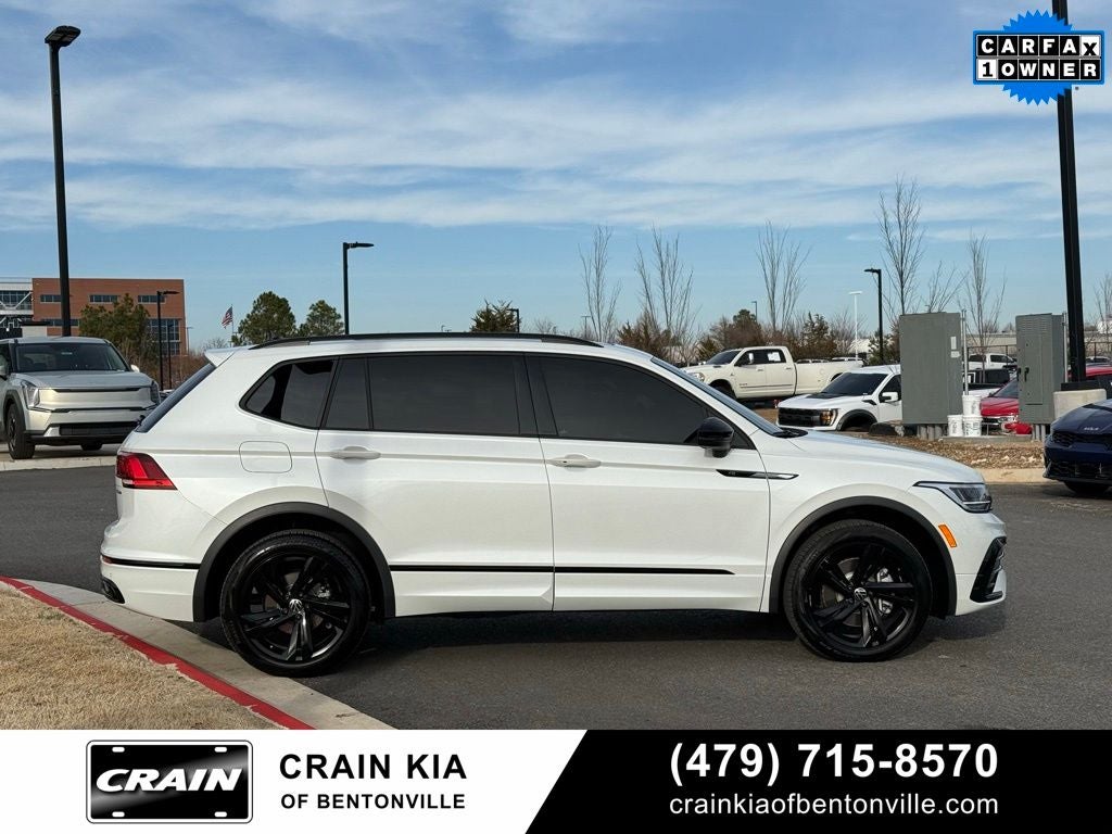 2024 Volkswagen Tiguan 2.0T SE R-Line Black - AWD / PANORAMIC SUNROOF / ONE OWNER