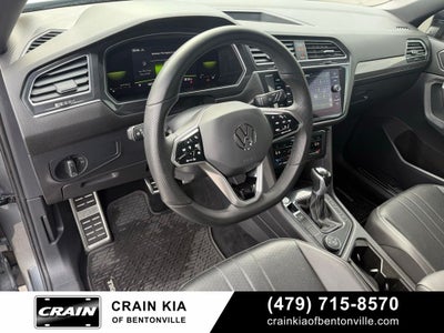 2022 Volkswagen Tiguan 2.0T SE R-Line Black - AWD / PANORAMIC SUNROOF / CLEAN CARFAX