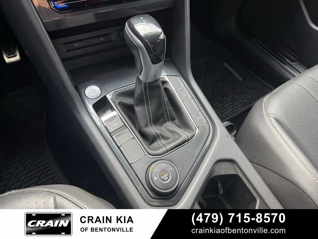 2022 Volkswagen Tiguan 2.0T SE R-Line Black - AWD / PANORAMIC SUNROOF / CLEAN CARFAX