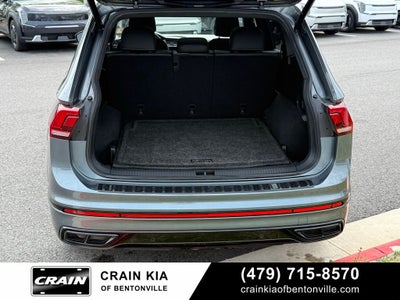 2022 Volkswagen Tiguan 2.0T SE R-Line Black - AWD / PANORAMIC SUNROOF / CLEAN CARFAX
