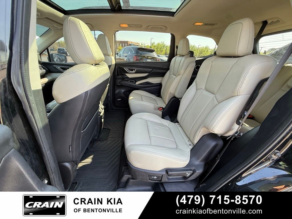 2022 Subaru Ascent Limited - AWD / PANORAMIC SUNROOF / CARFAX ONE OWNER