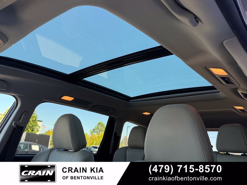 2021 Subaru Ascent Limited - AWD / PANORAMIC SUNROOF / CLEAN CARFAX