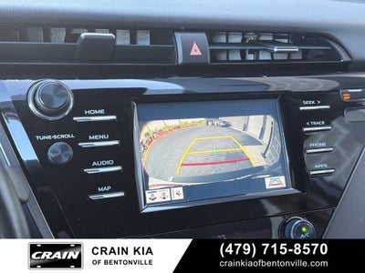 2019 Toyota Camry SE - SUNROOF / CLEAN CARFAX