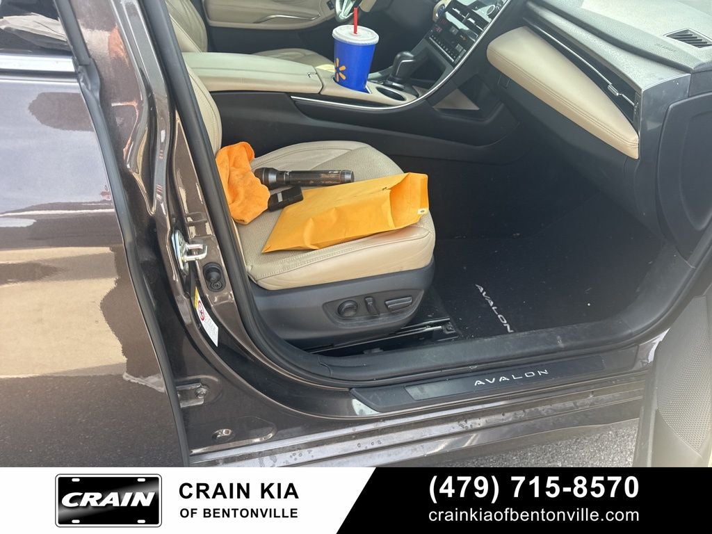 2019 Toyota Avalon Hybrid Limited - SUNROOF / HYBRID!