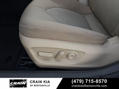 2023 Toyota Camry LE - CLEAN CARFAX / ONE OWNER