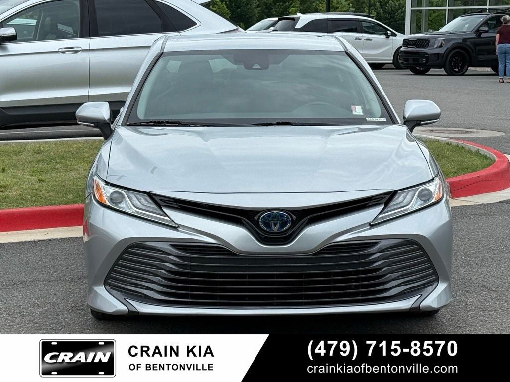 2020 Toyota Camry Hybrid XLE - HYBRID!