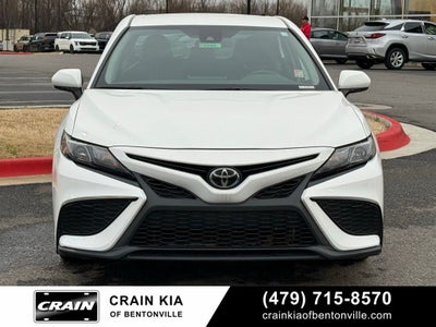 2024 Toyota Camry SE - CLEAN CARFAX / ONE OWNER