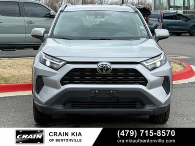 2025 Toyota RAV4 Hybrid XLE - AWD / CLEAN CARFAX / ONE OWNER