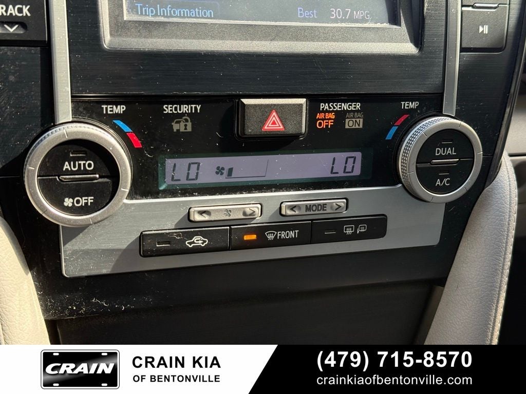 2014 Toyota Camry XLE - SUNROOF