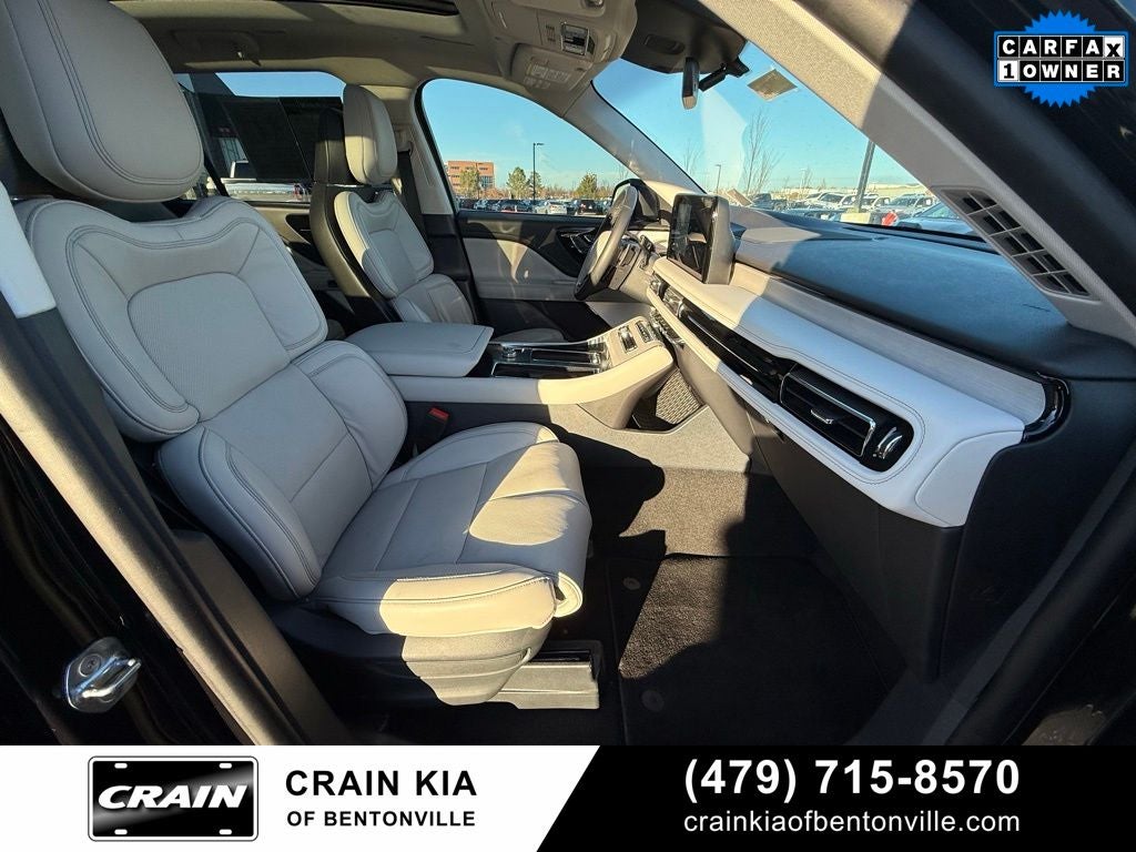 2025 Lincoln Aviator Reserve - AWD / PANORAMIC SUNROOF / ONE OWNER