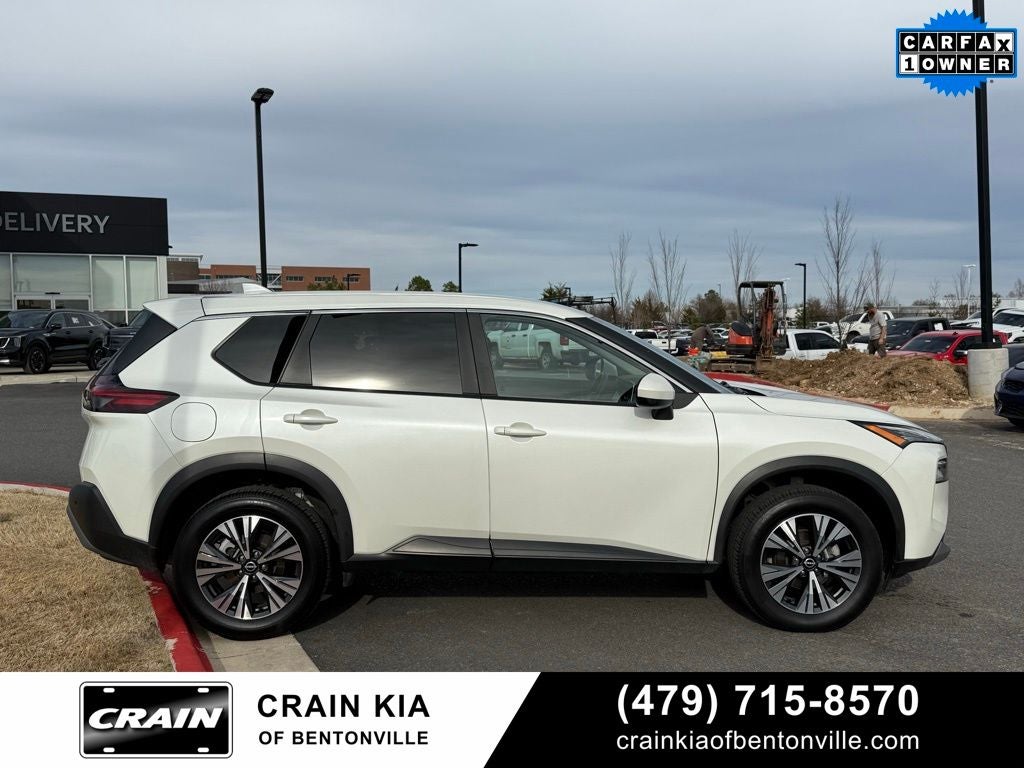 2023 Nissan Rogue SV - CLEAN CARFAX / ONE OWNER
