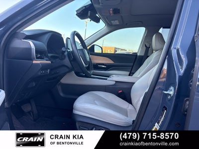 2024 Toyota Grand Highlander Platinum | CARFAX ONE OWNER!