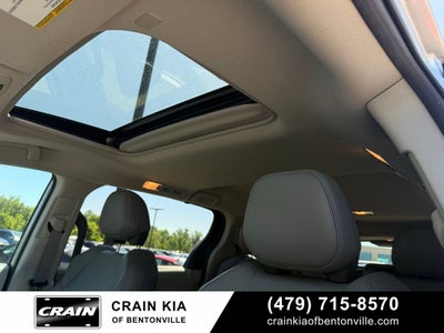 2022 Toyota Sienna XLE 8 Passenger - CARFAX ONE OWNER