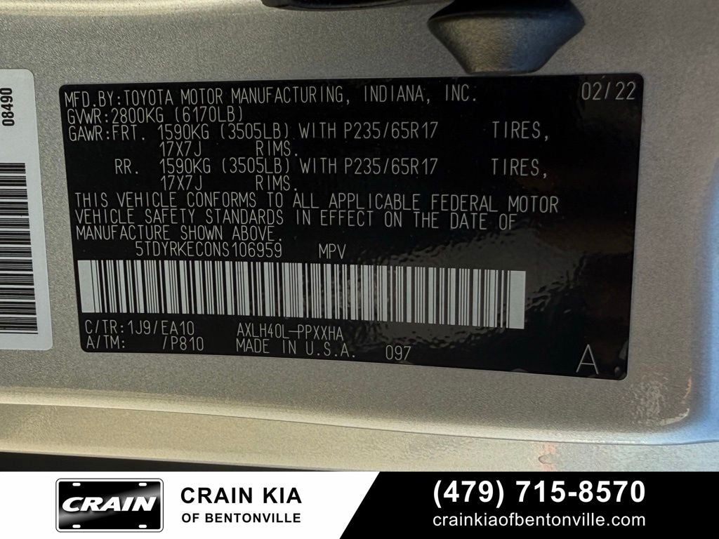 2022 Toyota Sienna XLE 8 Passenger - CARFAX ONE OWNER