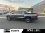 2017 Toyota Tacoma TRD Off-Road Premium V6 - 4WD / SUNROOF / CLEAN CARFAX