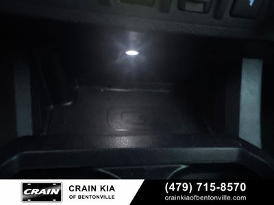 2017 Toyota Tacoma TRD Off-Road Premium V6 - 4WD / SUNROOF / CLEAN CARFAX